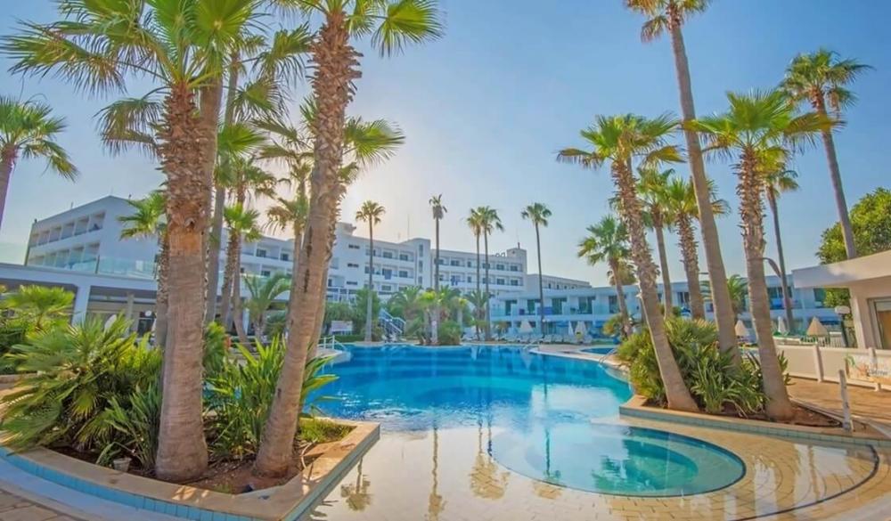 Hotel The Dome Beach - poza 1